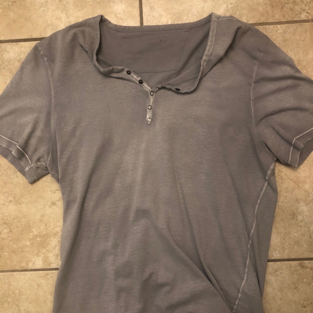 John Varvatos Snap V-neck T-shirt Med